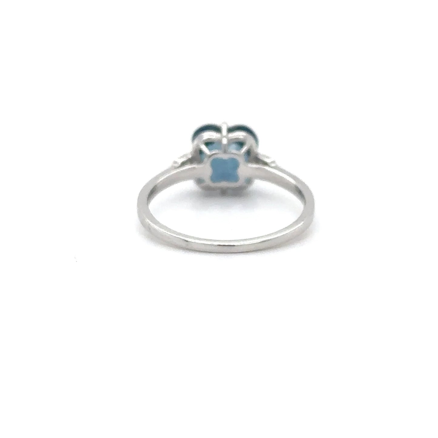 18KT WHITE GOLD BLUE TOPAZ DIAMONDS RING