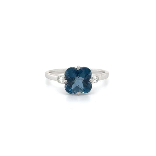 18KT WHITE GOLD BLUE TOPAZ DIAMONDS RING