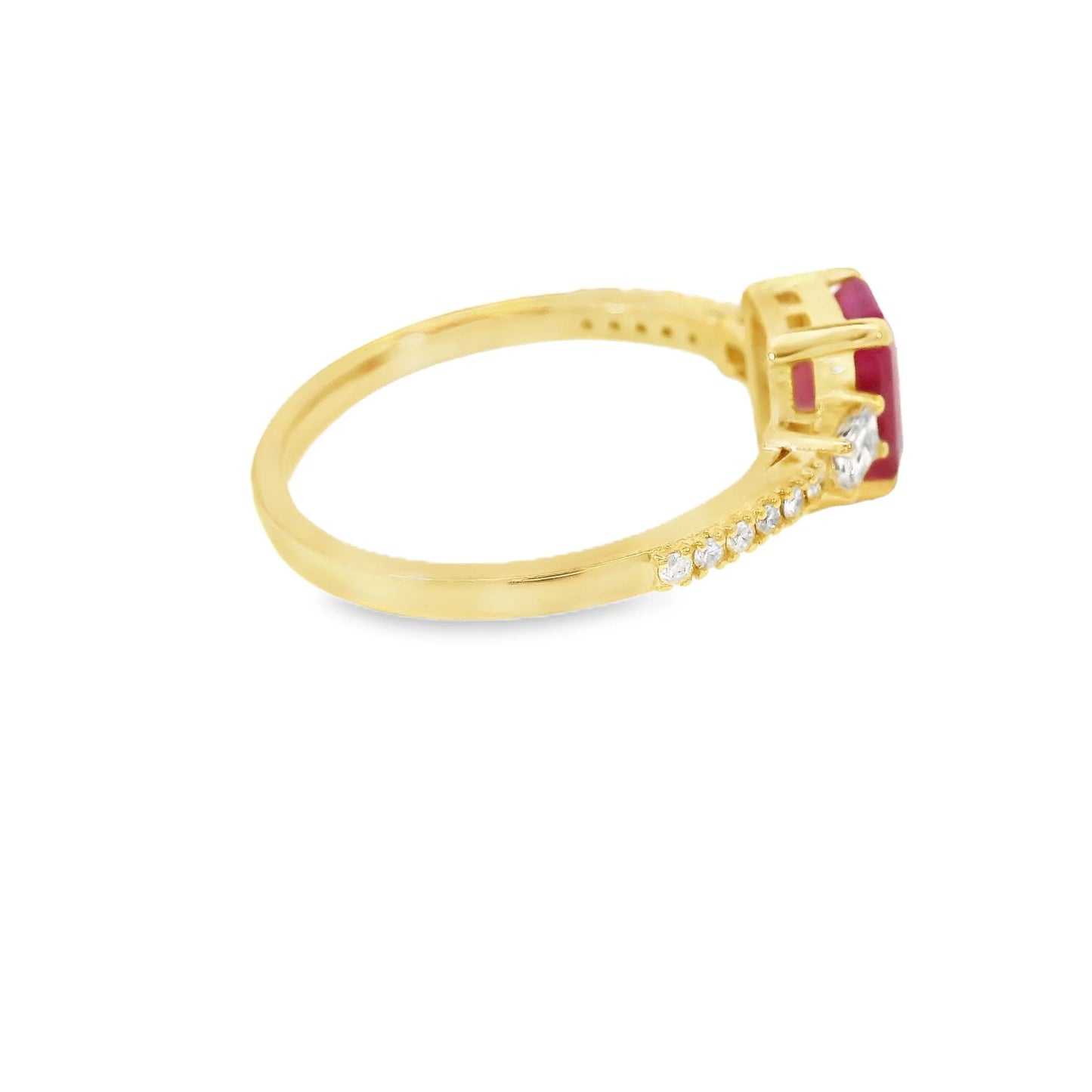 14KT YELLOW GOLD RUBY AND DIAMONDS RING