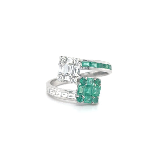 14KT WHITE GOLD EMERALD DIAMOND RING
