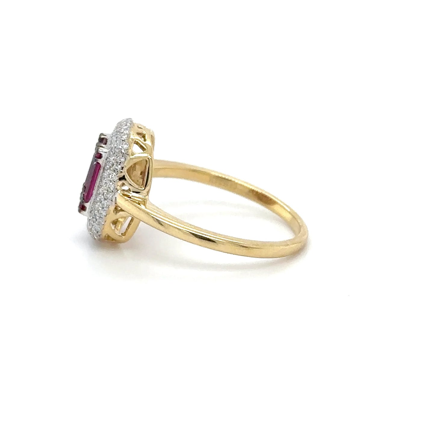 18KT YELLOW GOLD BAGUETTE RUBY AND DIAMONDS RING