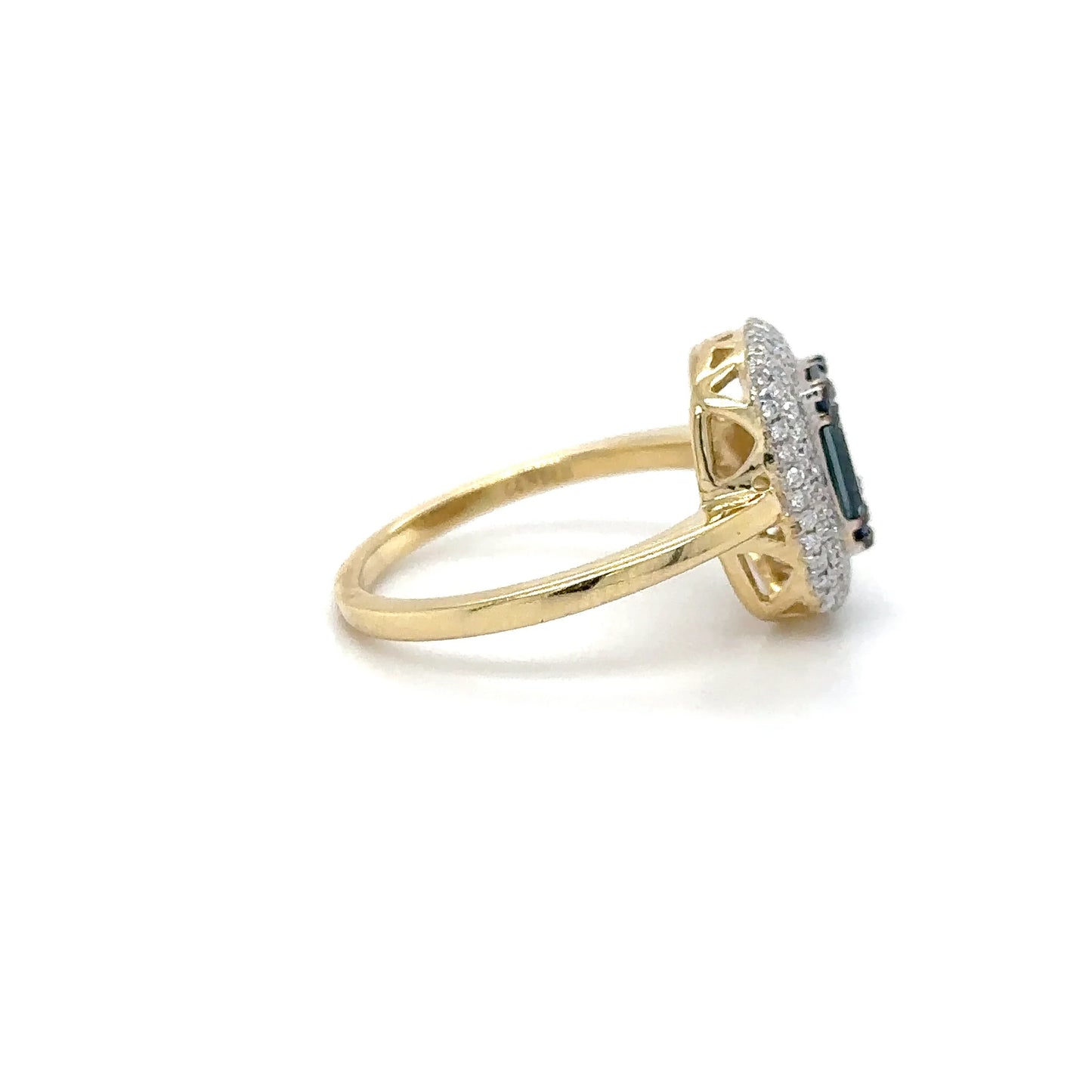 18KT YELLOW GOLD BAGUETTE SAPPHIRE AND DIAMONDS RING