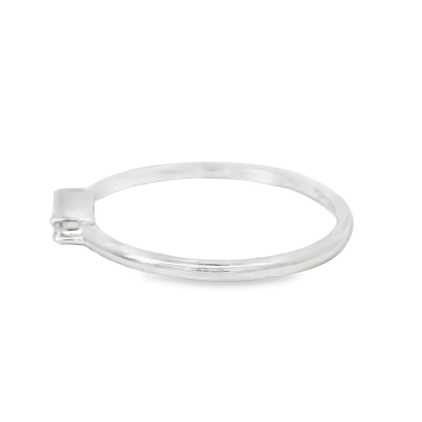 18KT WHITE GOLD DIAMOND RING