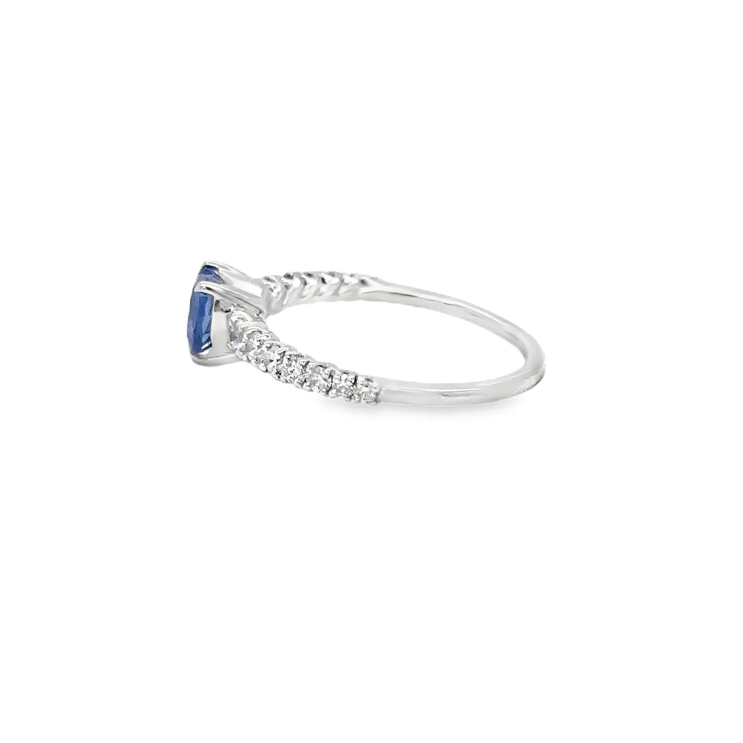 18KT WHITE GOLD HEART BLUE SAPPHIRE AND DIAMONDS RING