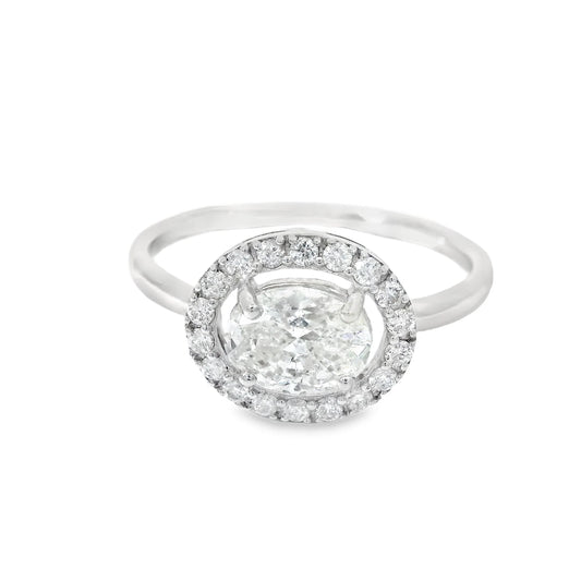 18KT WHITE GOLD DIAMOND RING