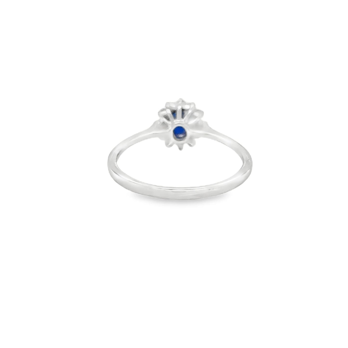 18KT WHITE GOLD SAPPHIRE AND DIAMONDS RING