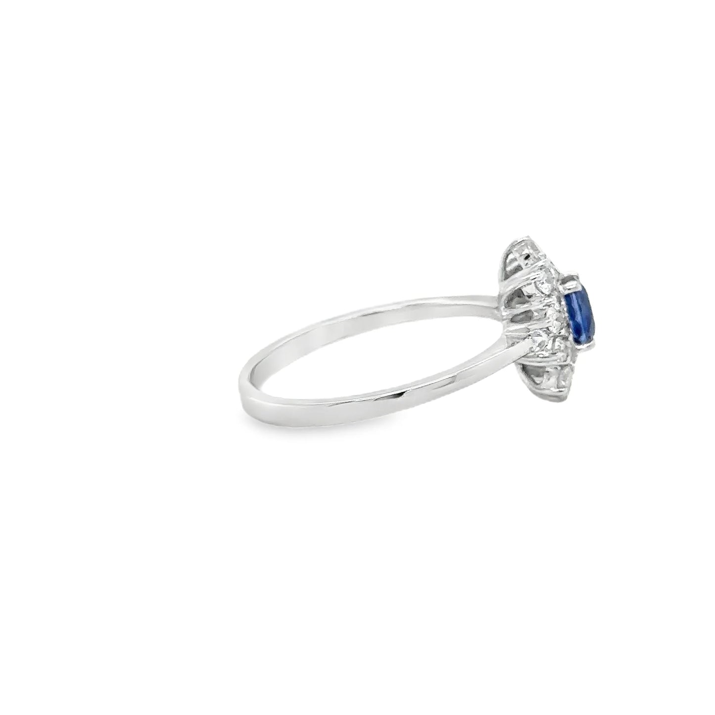 18KT WHITE GOLD SAPPHIRE AND DIAMONDS RING