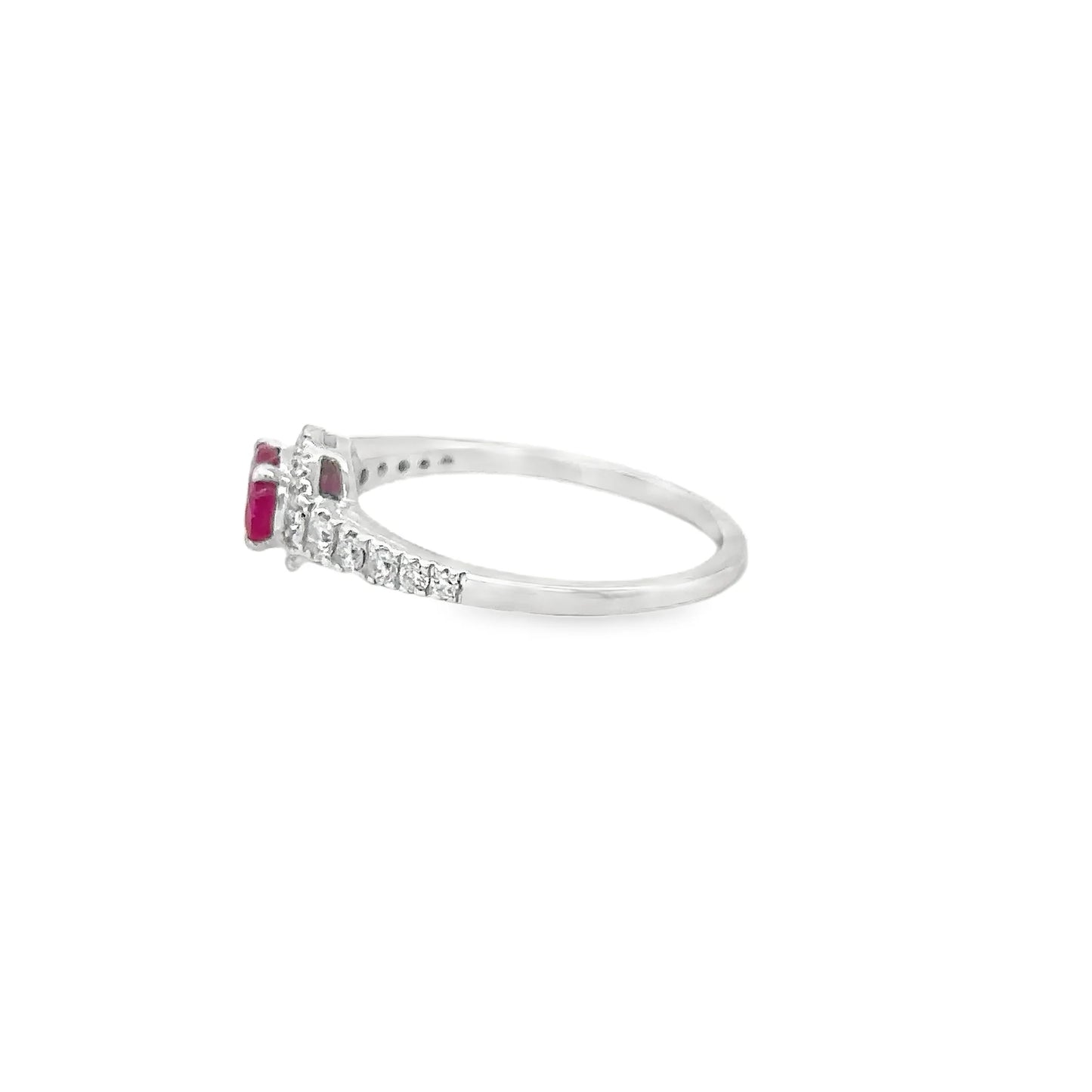 18KT WHITE GOLD RUBY AND DIAMONDS RING