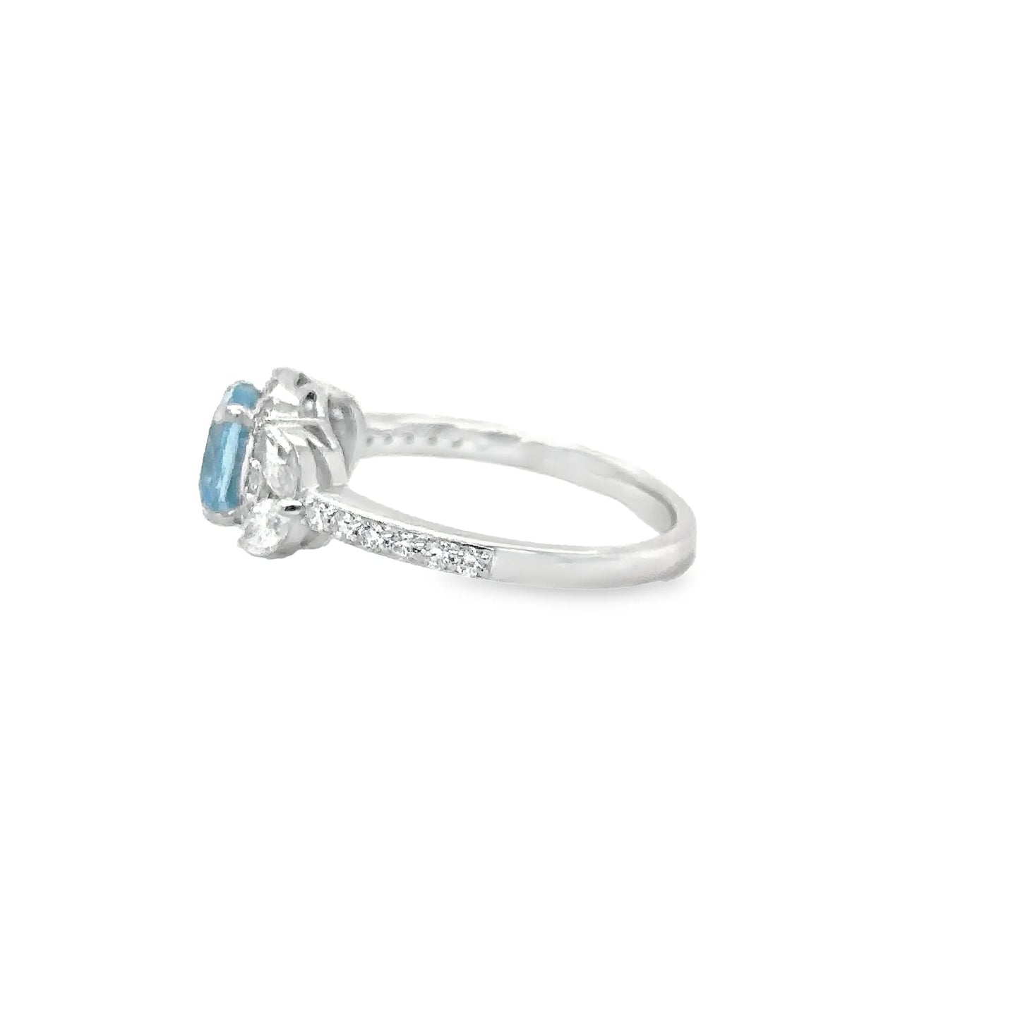 14KT WHITE GOLD AQUAMARINE AND DIAMOND RING
