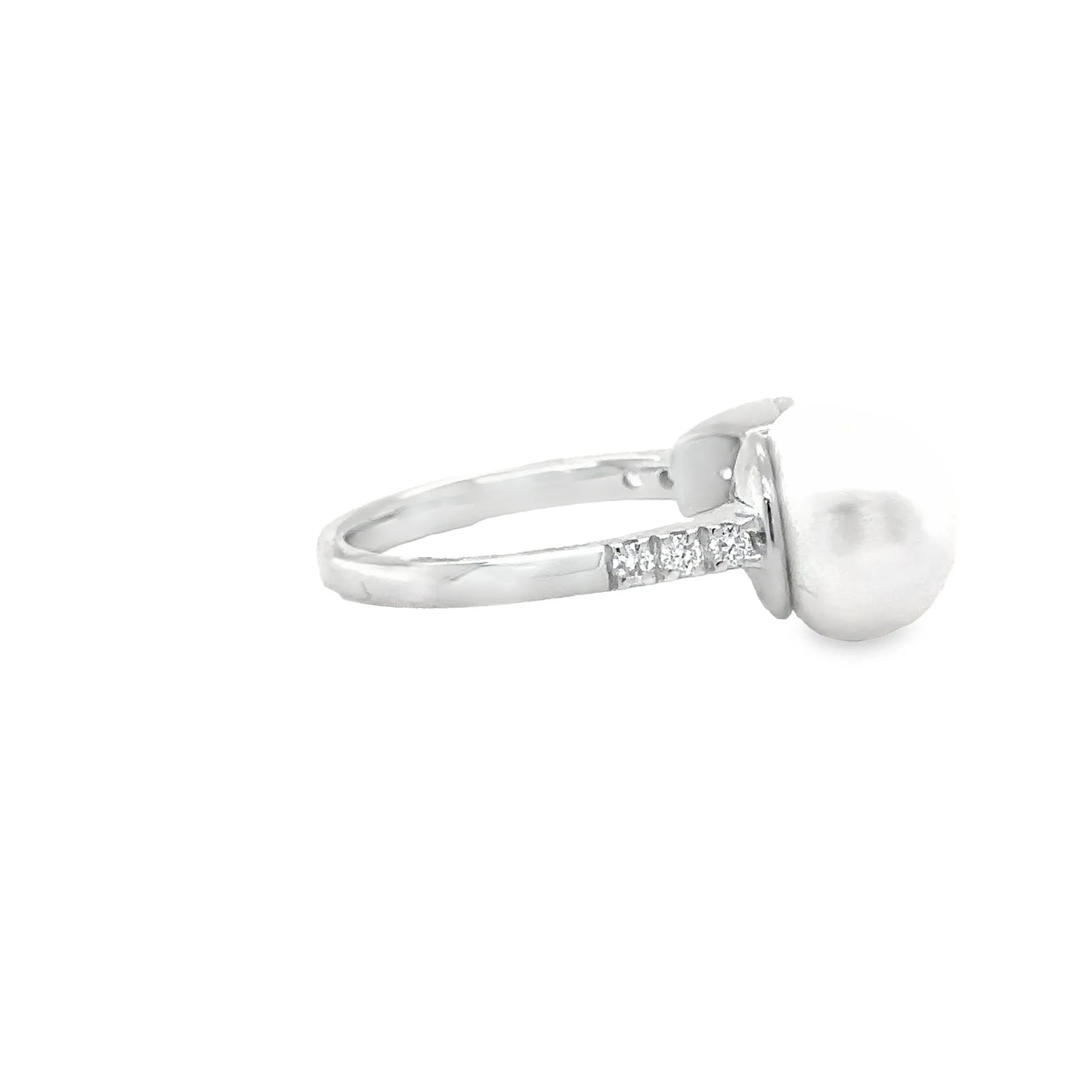 14KT WHITE GOLD FRESH WATER PEARL AND DIAMOND RING