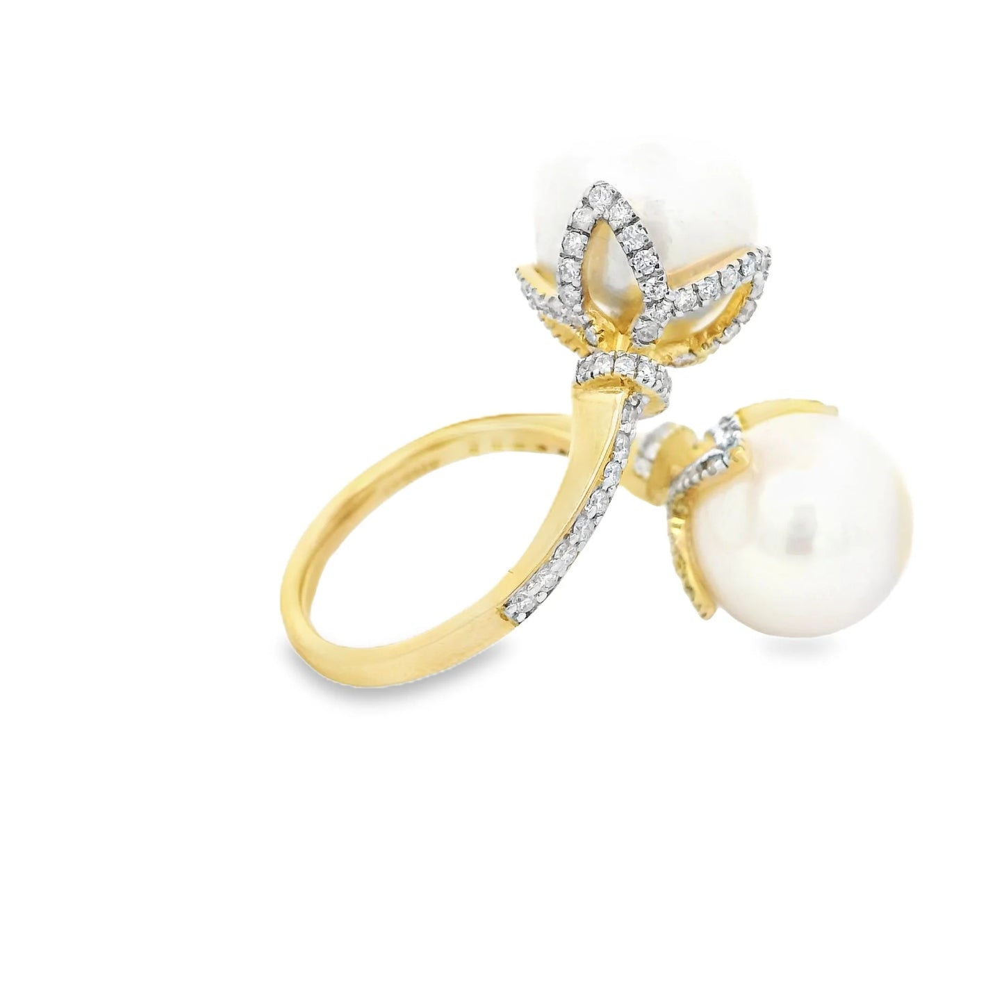 14KT YELLOW GOLD FRESH WATER PEARL AND DIAMOND RING
