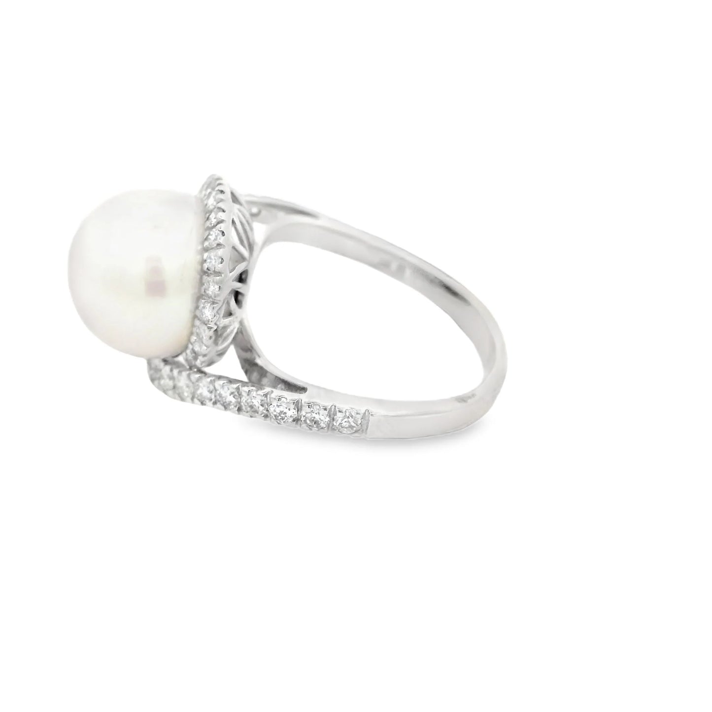 14KT WHITE GOLD FRESH WATER PEARL AND DIAMOND RING