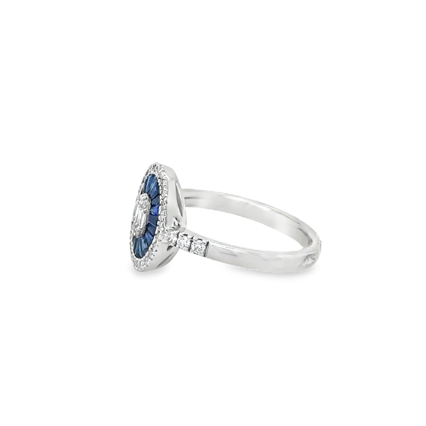 14KT WHITE GOLD BLUE SAPPHIRE AND DIAMONDS OVAL RING