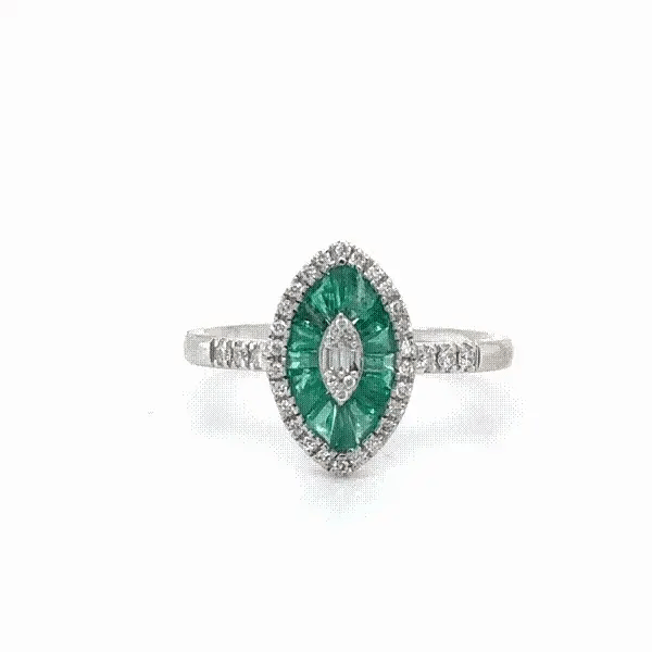 14KT WHITE GOLD EMERALD AND DIAMONDS MARQUISE RING