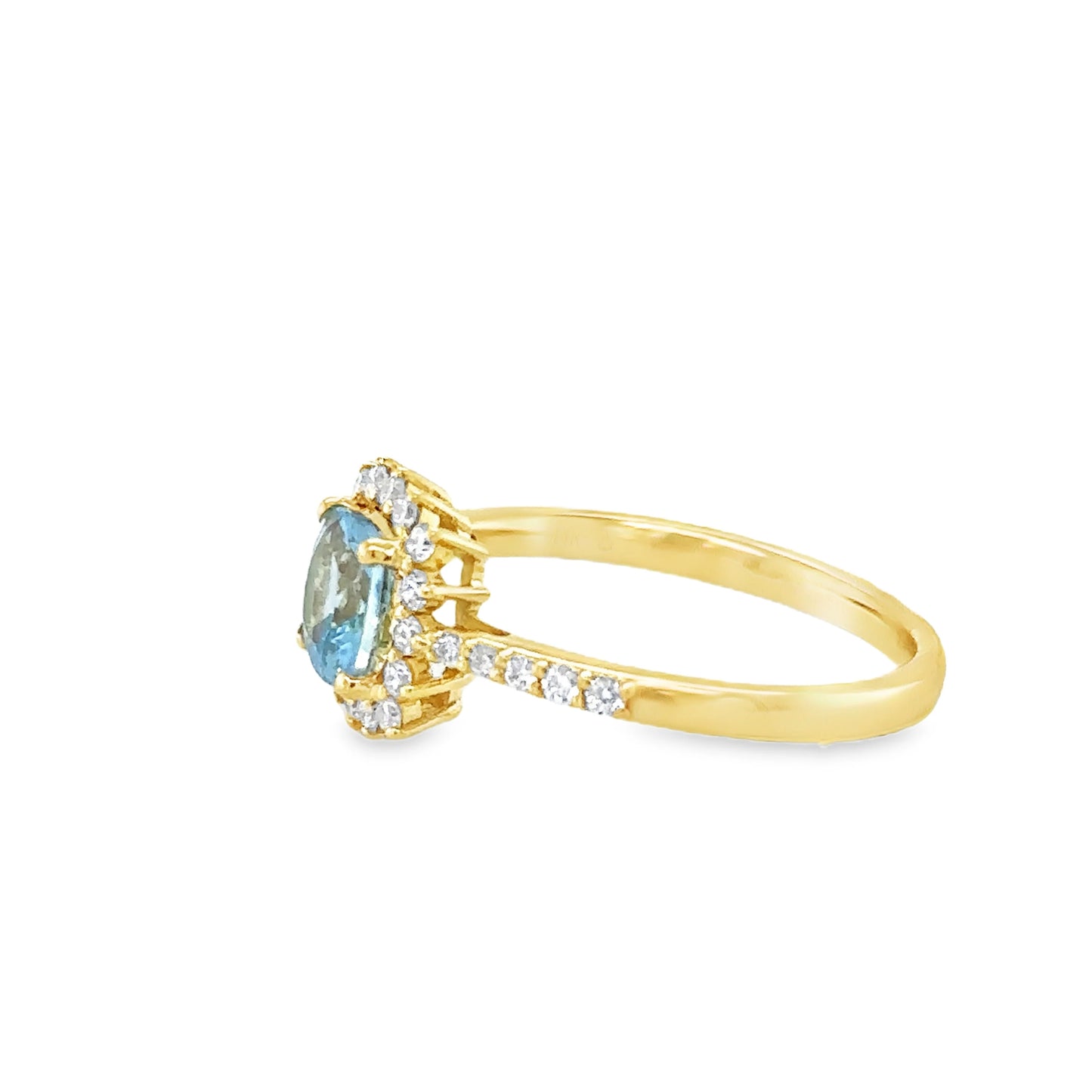 14KT GOLD AQUAMARINE AND DIAMONDS RING
