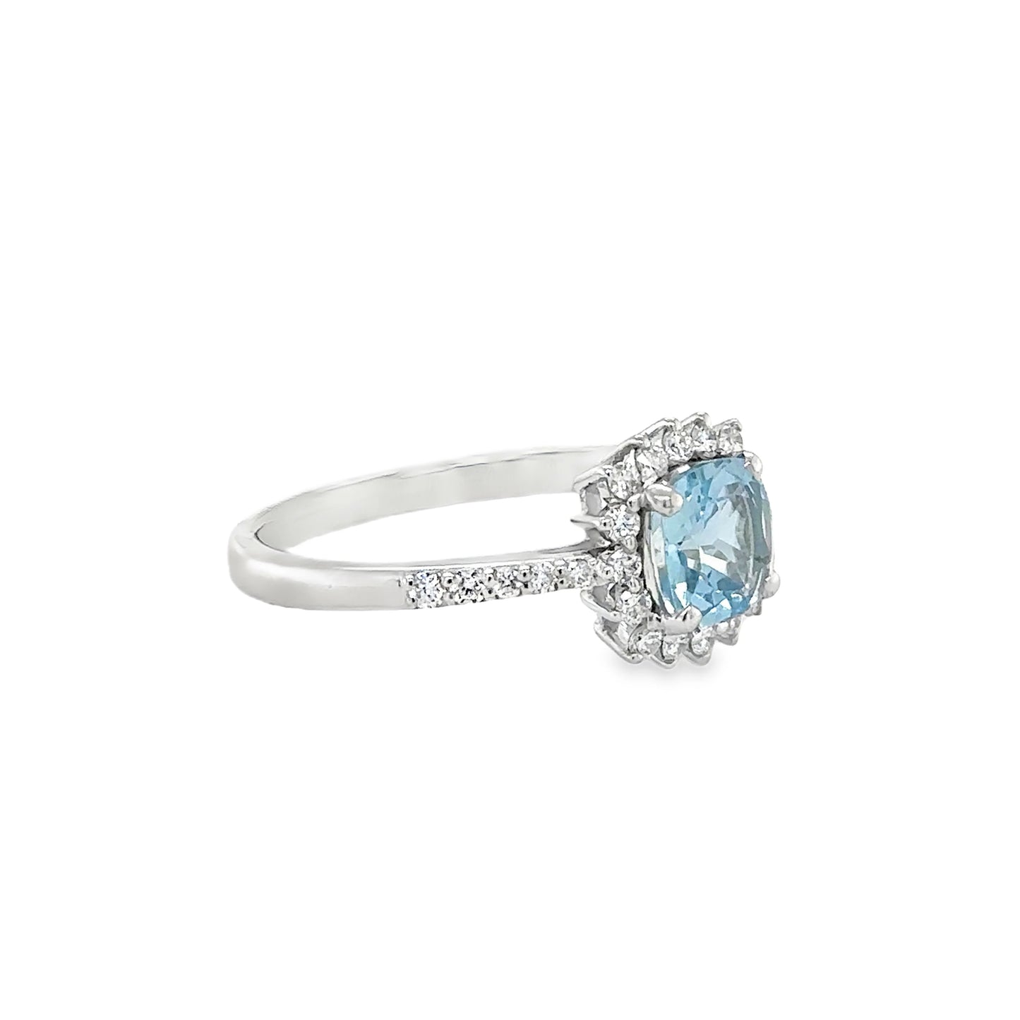 14KT GOLD AQUAMARINE AND DIAMONDS RING