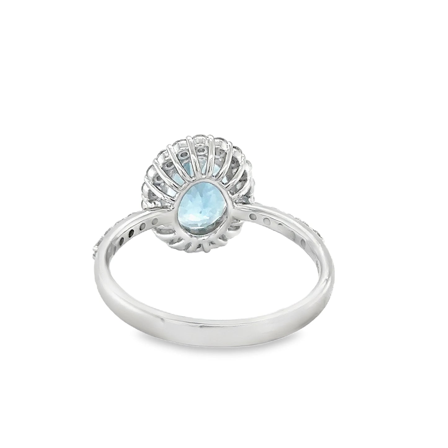 14KT GOLD AQUAMARINE AND DIAMONDS RING