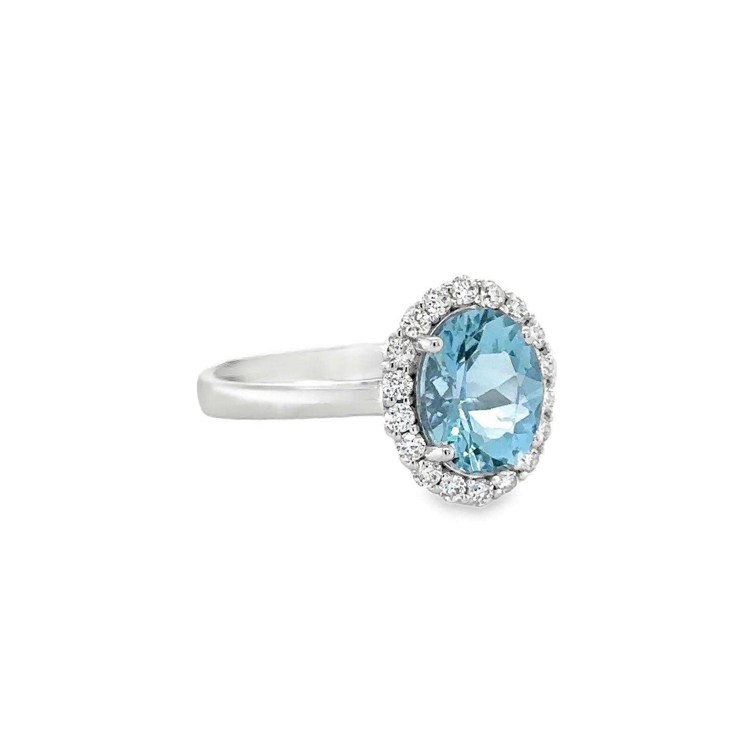 14KT WHITE GOLD AQUAMARINE AND DIAMONDS RING