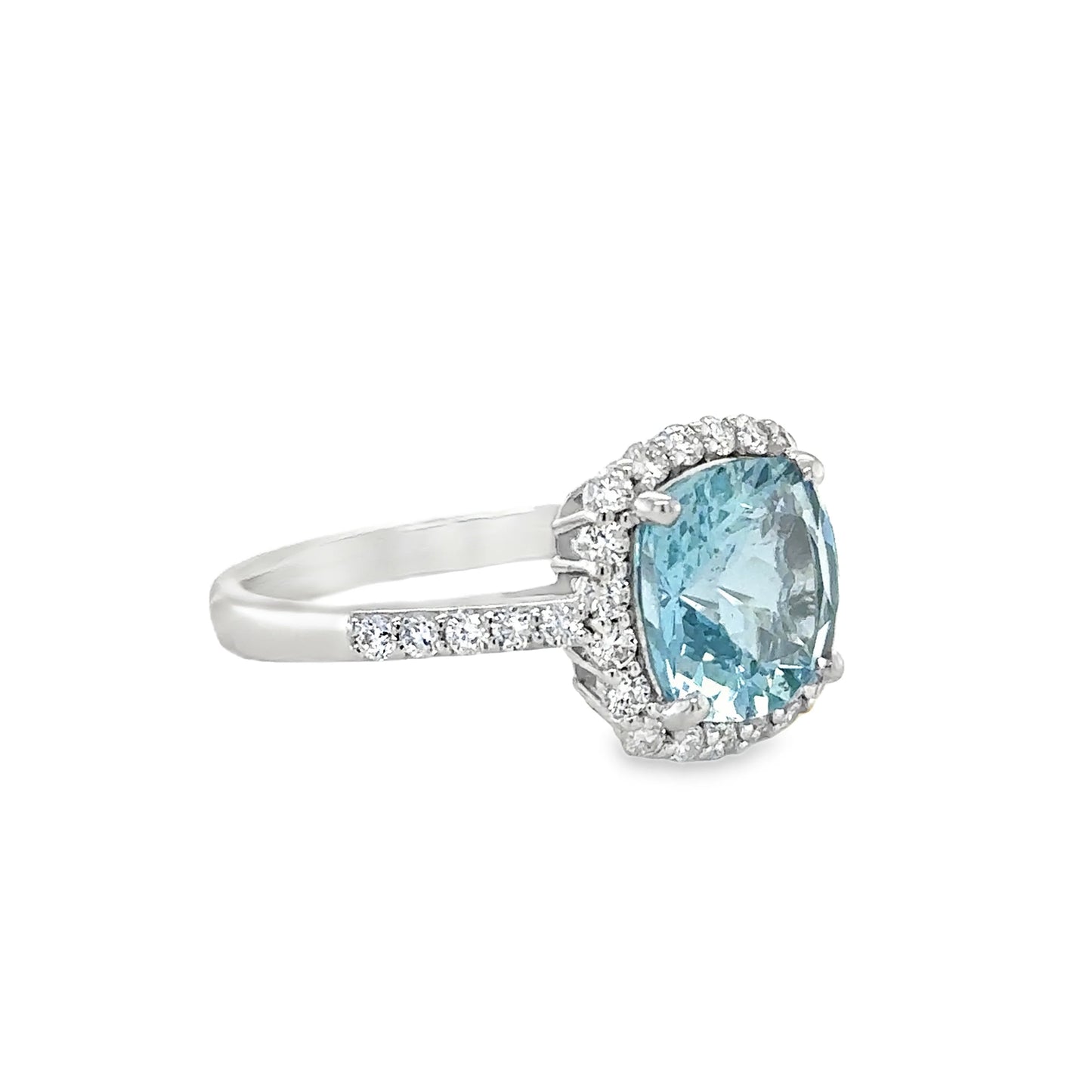 14KT WHITE GOLD AQUAMARINE AND DIAMONDS RING