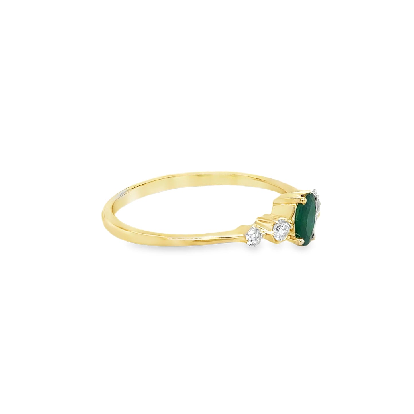 14KT YELLOW GOLD EMERALD AND DIAMOND RING