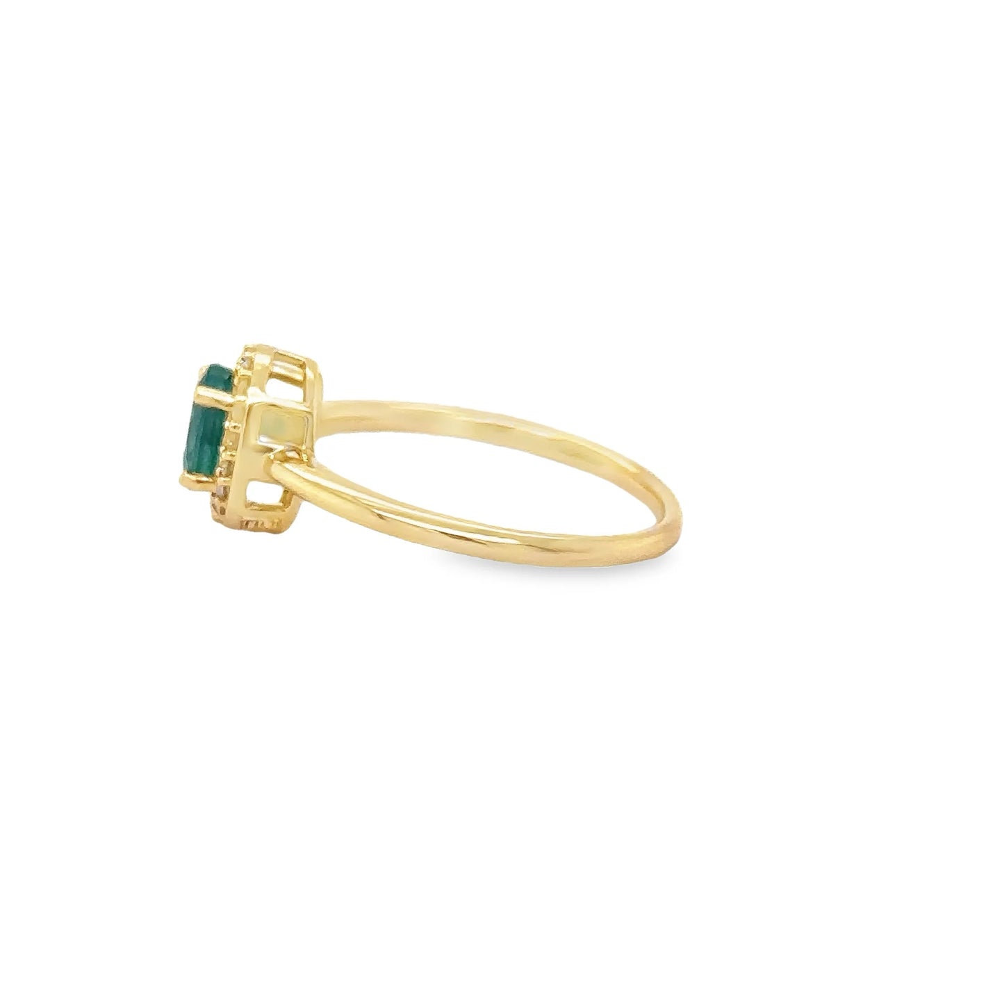14KT YELLOW GOLD EMERALD AND DIAMONDS RING