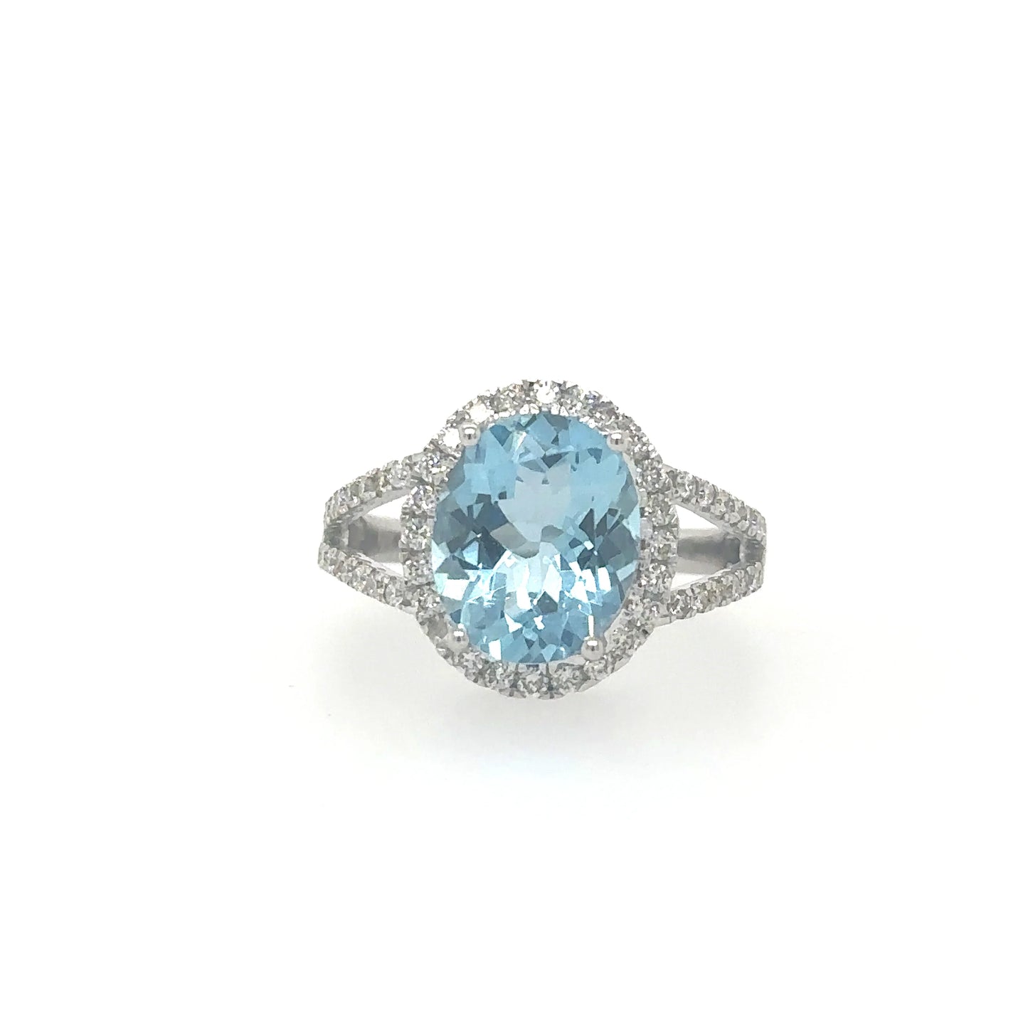 OVAL SHAPE AQUAMARINE RING WITH DIAMONDS