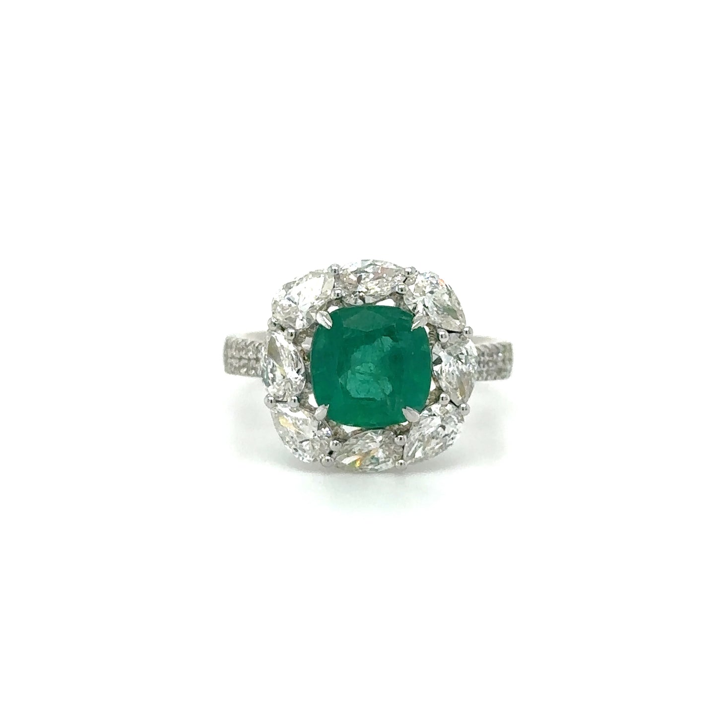 18K WHITE GOLD EMERALD AND DIAMOND RING