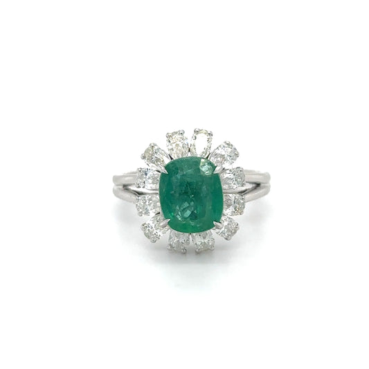 18K WHITE GOLD EMERALD AND DIAMOND RING