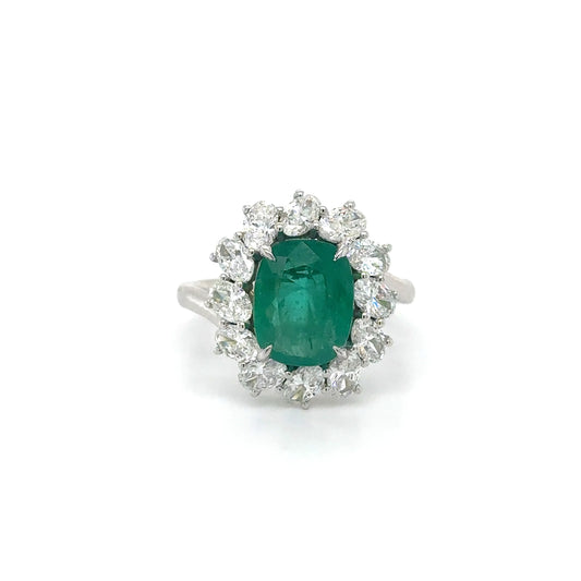 18K WHITE GOLD EMERALD AND DIAMOND RING