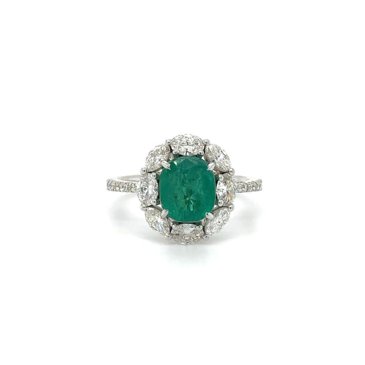 18KT WHITE GOLD EMERALD AND DIAMOND RING