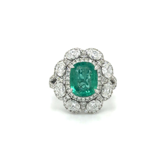18K WHITE GOLD EMERALD AND DIAMOND RING