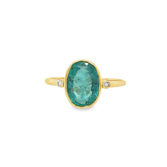 14KT YELLOW GOLD EMERALD AND DIAMOND OVAL SHAPE RING