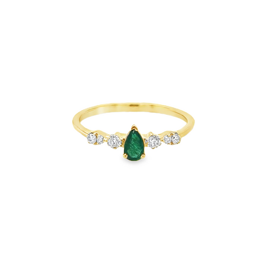 14KT YELLOW GOLD EMERALD AND DIAMOND RING