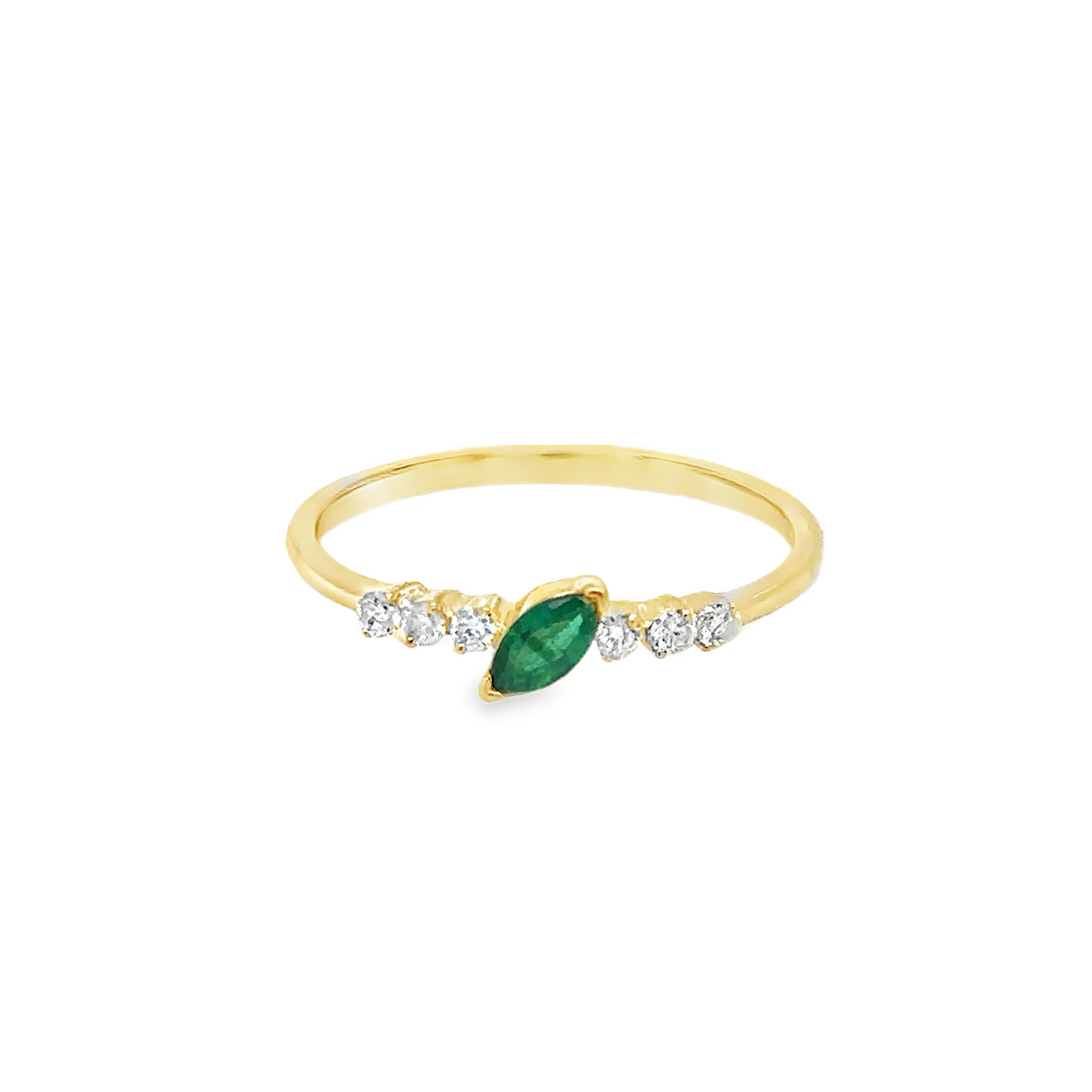 14KT YELLOW GOLD EMERALD AND DIAMOND RING