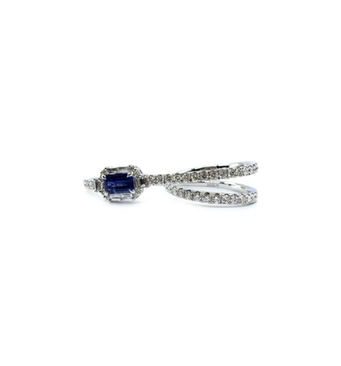 18KT WHITE GOLD BLUE SAPPHIRE AND DIAMOND RING