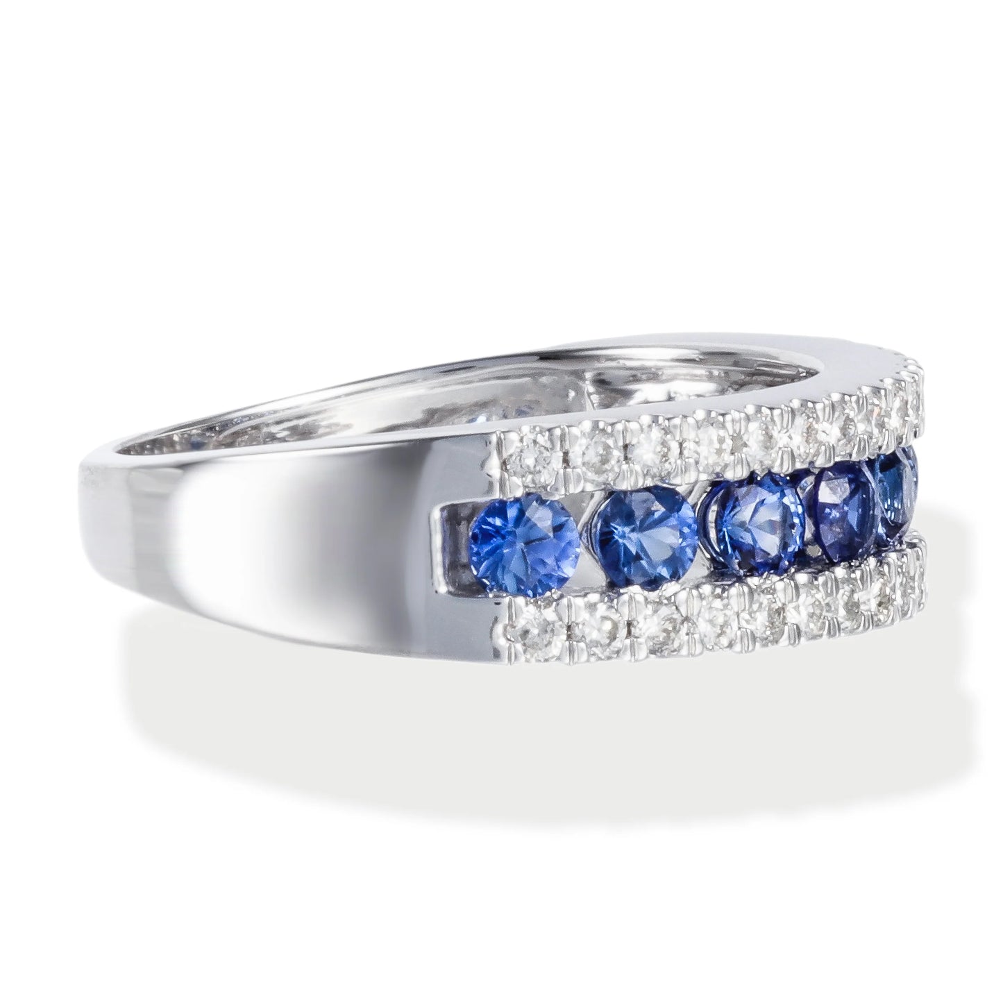 14KT WHITE GOLD DIAMOND AND BLUE SAPPHIRE BAND