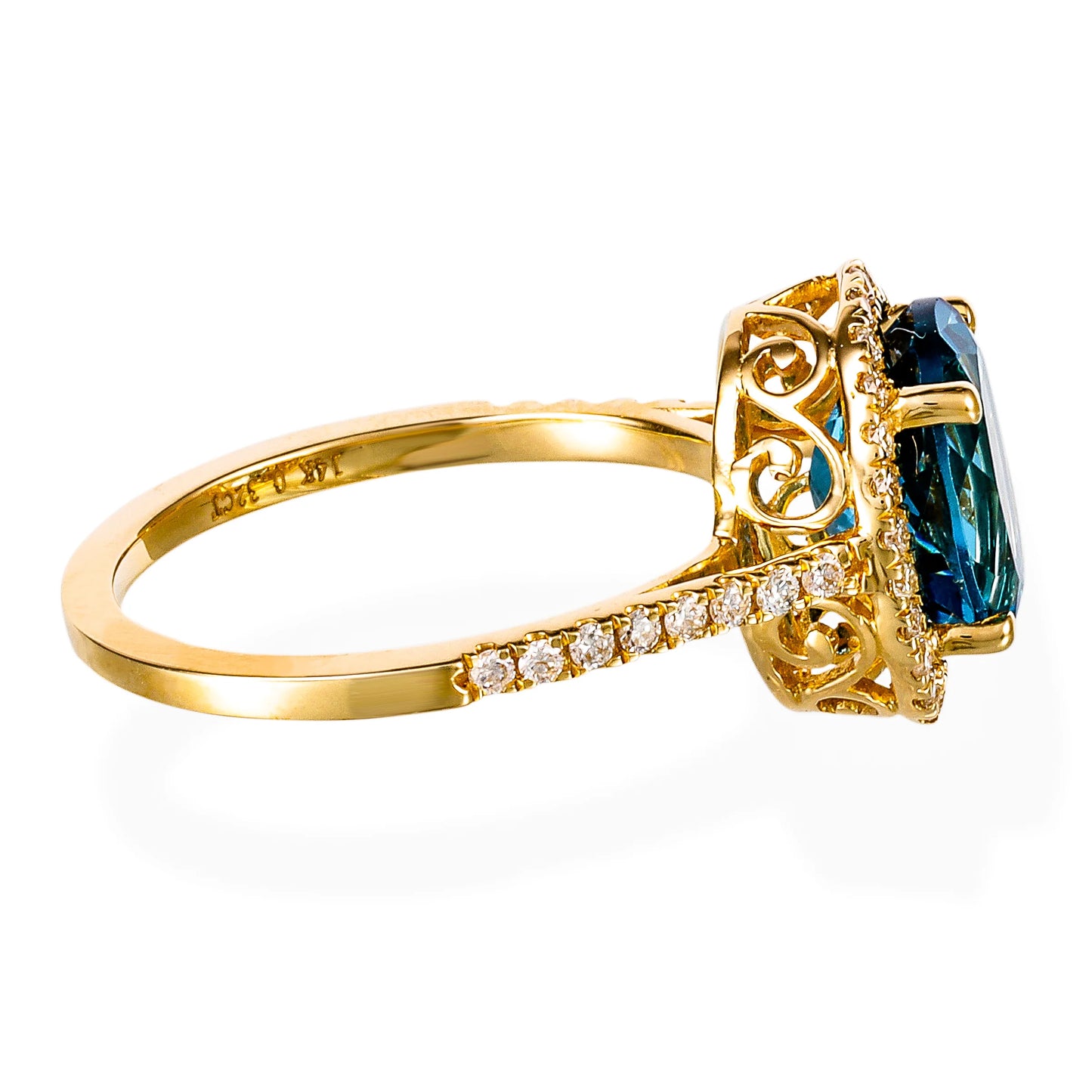 DIAMOND / STONE OVAL SHAPE RING