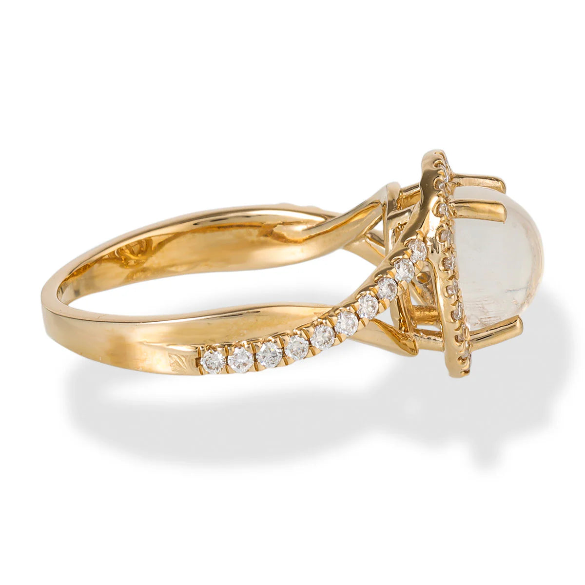 14KT YELLOW GOLD RAINBOW MOON STONE OVAL RING WITH DIAMONDS