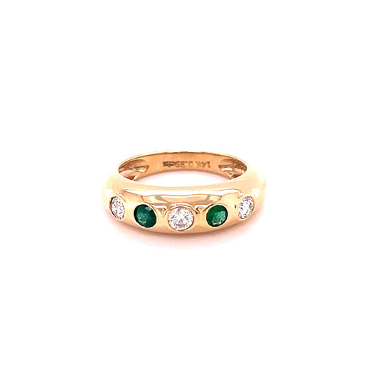 14KT YELLOW GOLD EMERALD AND DIAMONDS 5 STONE GPSY RING
