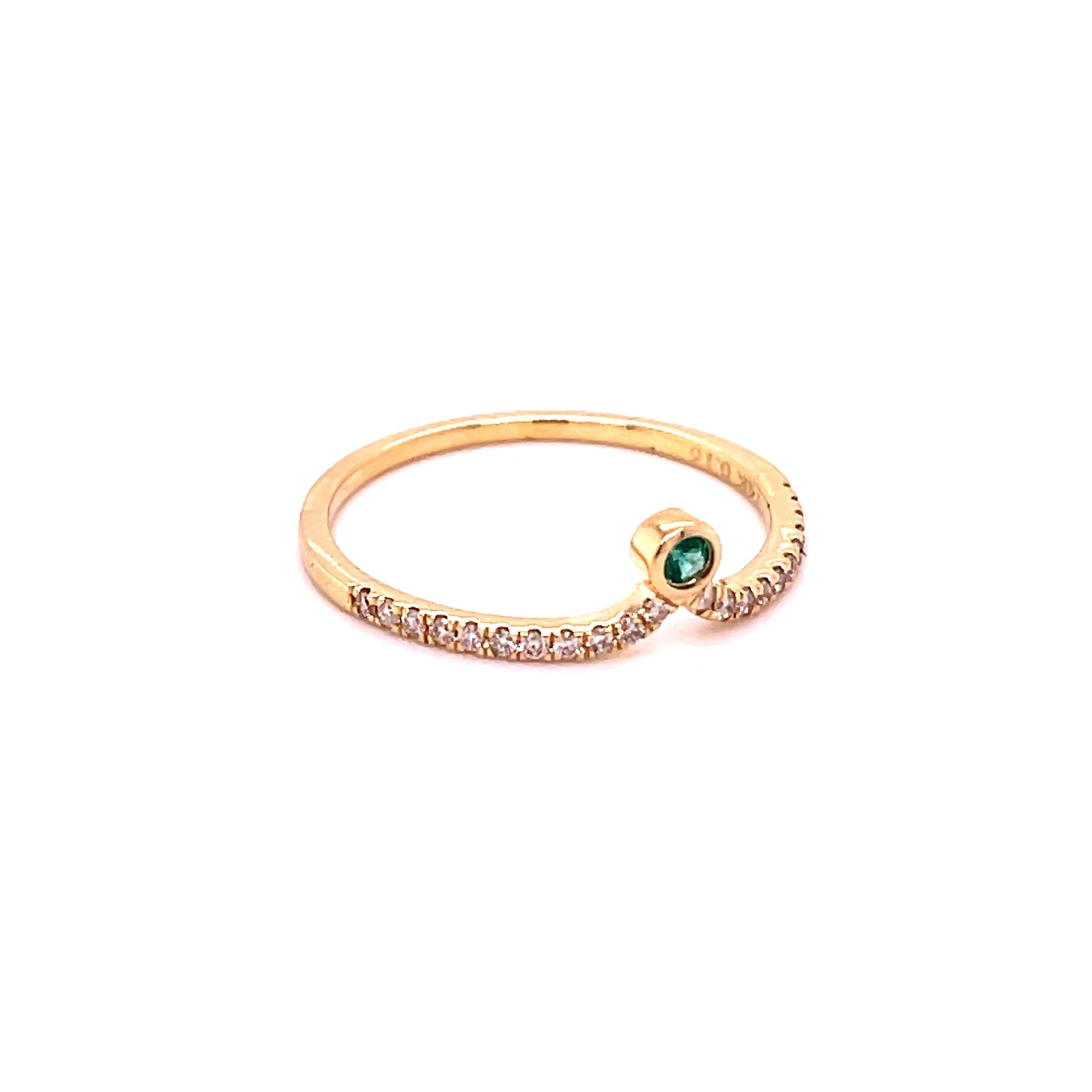 14KT GOLD EMERALD RING WITH DIAMONDS