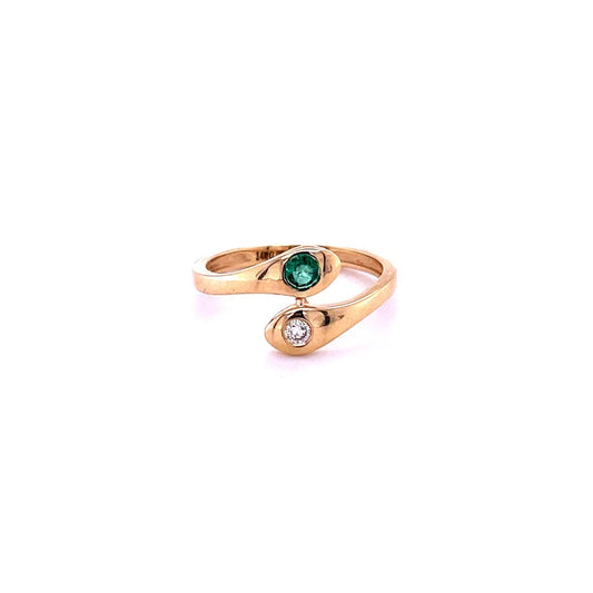 14KT YELLOW GOLD EMERALD RING WITH DIAMONDS