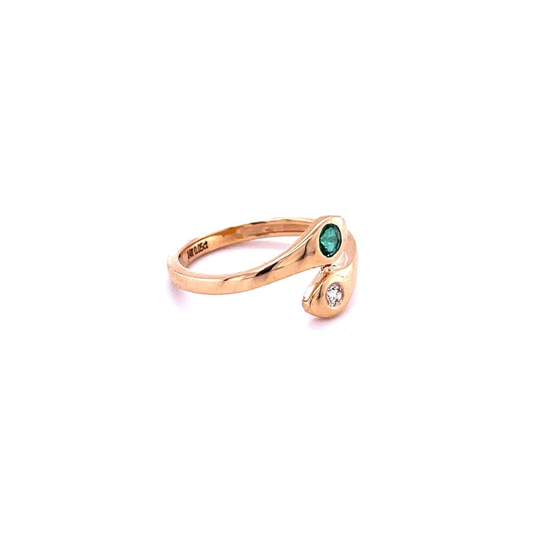 14KT YELLOW GOLD EMERALD RING WITH DIAMONDS