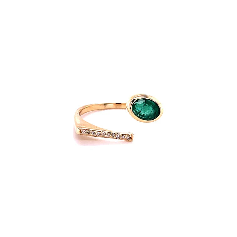14KT YELLOW GOLD EMERALD RING WITH DIAMONDS