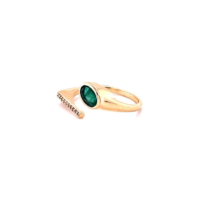 14KT YELLOW GOLD EMERALD RING WITH DIAMONDS