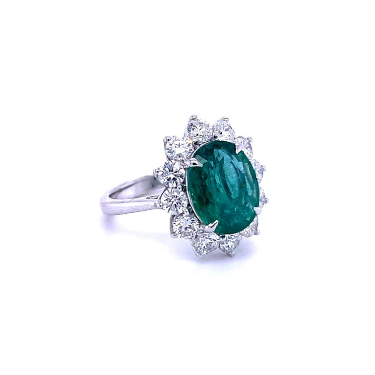18KT WHITE GOLD EMERALD WITH DIAMOND RING