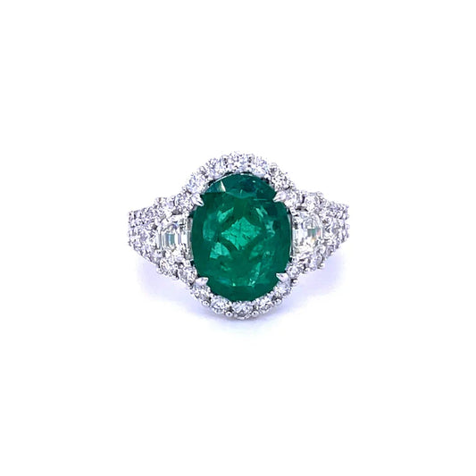 18KT WHITE GOLD EMERALD WITH DIAMOND RING