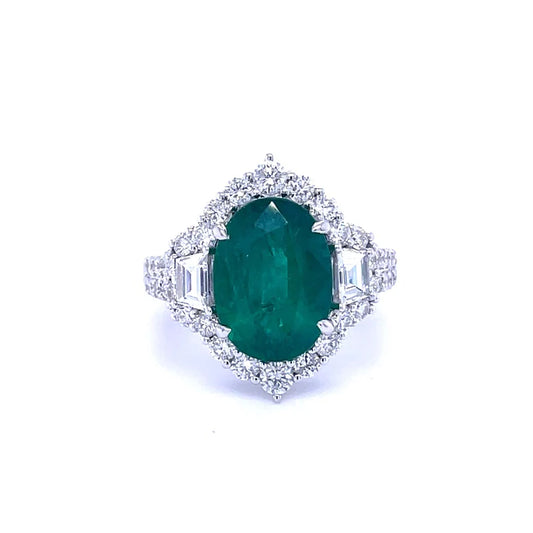 18KT WHITE GOLD EMERALD WITH DIAMOND RING