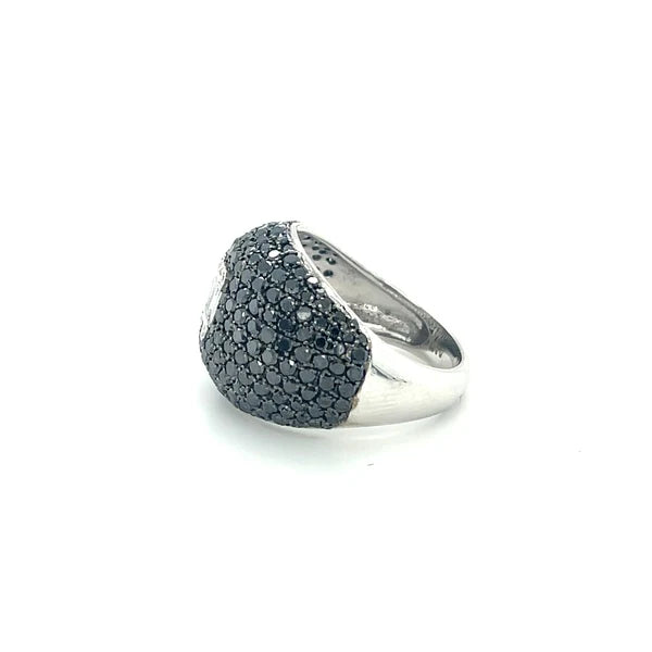 BLACK DIAMOND BAGUETTE RING