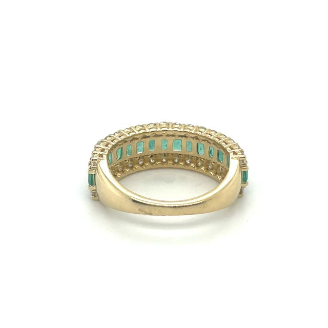 YELLOW GOLD EMERALD AND DIAMOND RING
