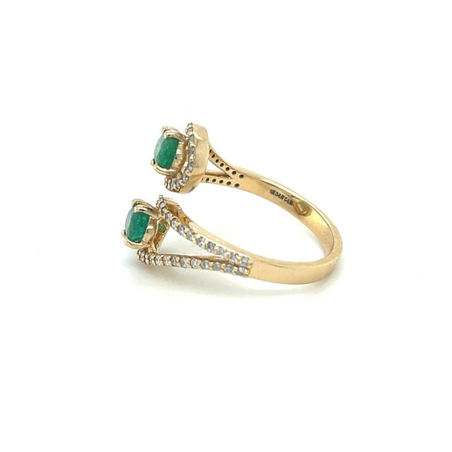 EMERALD DIAMOND RING
